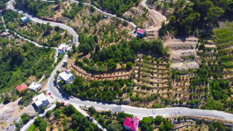 ALANYA SABİR EMLAKTAN SATILIK TARLA DOĞA MANZARALI MERKEZ 15KM