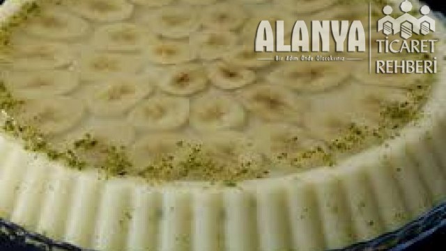 Tart Kalıbında Muzlu Sütlü İrmik Tatlısı Tarifi