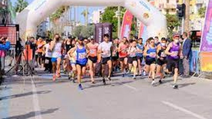 22. Alanya Atatürk Halk Koşusu ve Yarı Maratonu için geri sayım başladı.