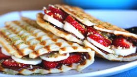 Tost Makinesinde Waffle Tarifi