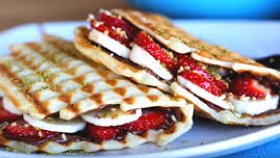 Tost Makinesinde Waffle Tarifi