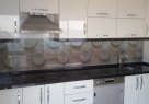 Mutfak Dolabı Arası Cam Panel Çalışması